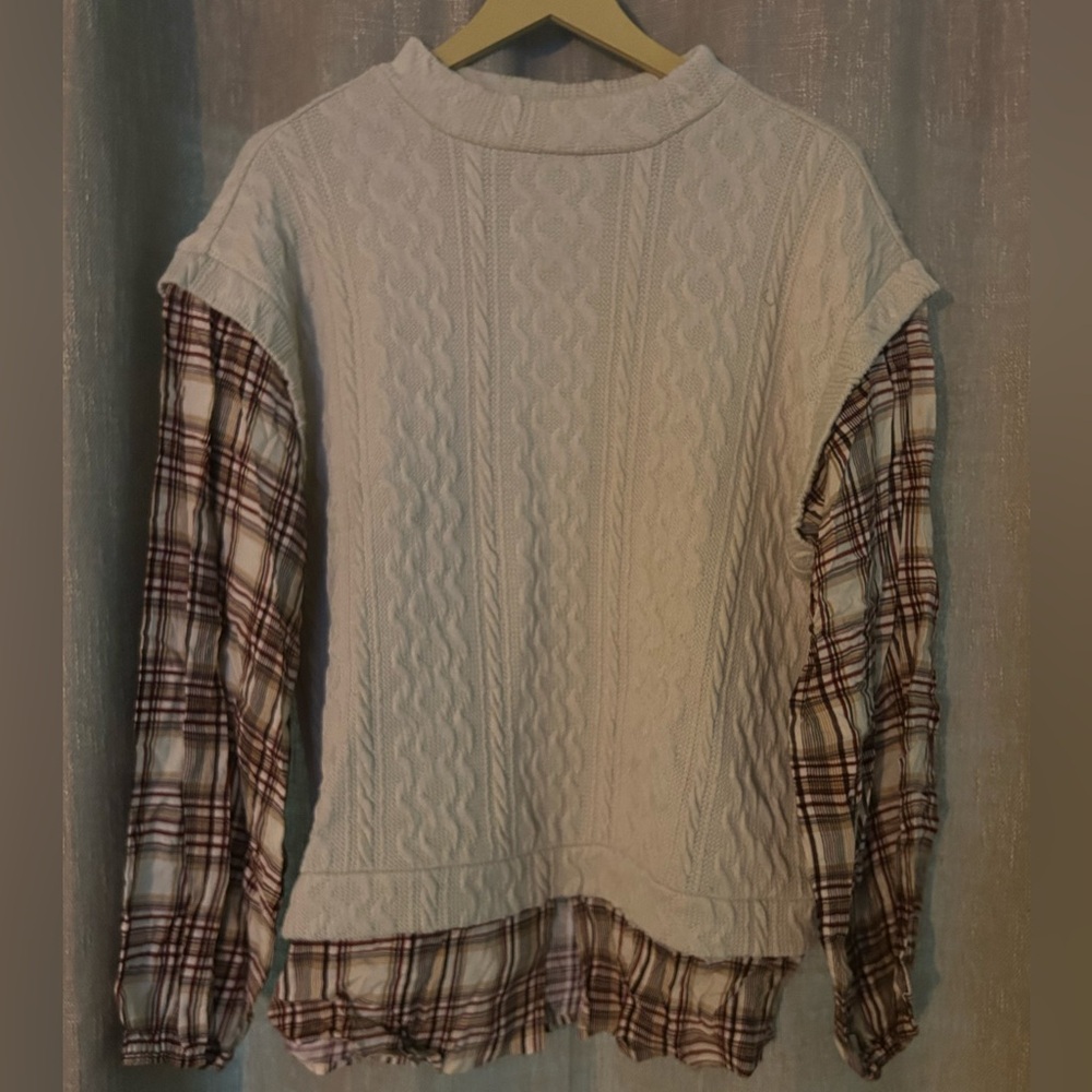 Maurices Beige Cable Knit Sweater